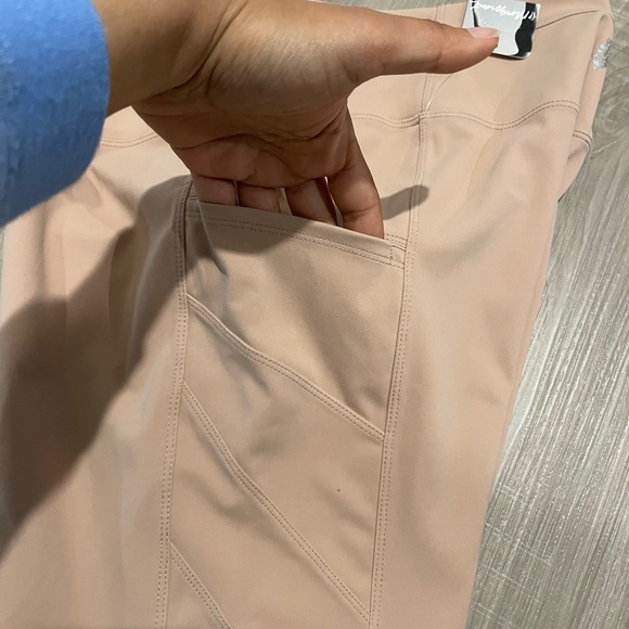 NWT FREE PEOPLE ON CLOUD NINE LEGGING - Picture 7 of 10